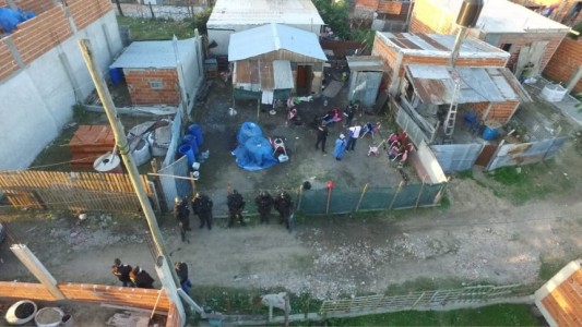 Desbaratan a la banda narco de los "Piki Voley" en villas de Quilmes