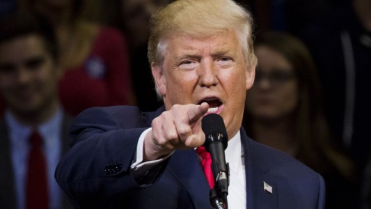 "La mayoría de ustedes son débiles": Trump pidió mano dura a los gobernadores