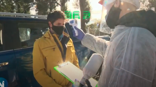 Re-contratado por un día: Roberto volvió a la fábrica de hielo