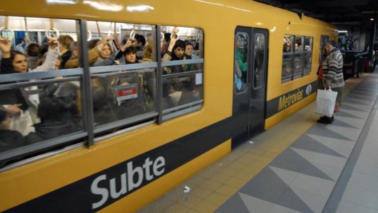 Subte: el martes habrá apertura de molinetes y paro en las líneas E, H y el Premetro