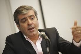 Motochorros le robaron al diputado nacional José Cano en Tucumán