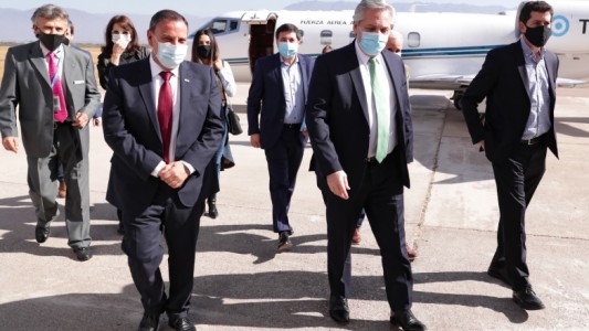 Alberto Fernández: "No estamos para estatizar empresas, sino para rescatar las esenciales"