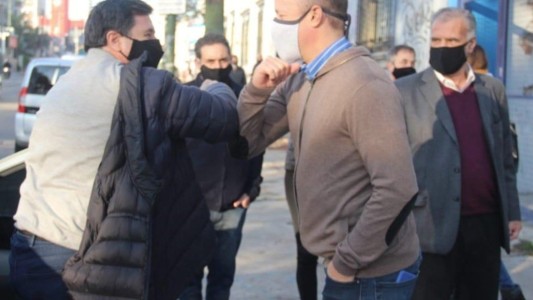 Por su contacto con Insaurralde, le harán el hisopado a Daniel Arroyo