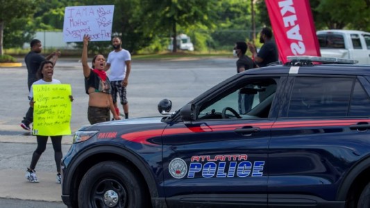 Estados Unidos: policías matan a tiros a un joven afroamericano en Atlanta