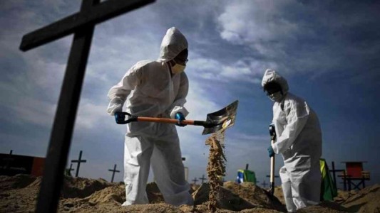 Brasil supera las 45.000 muertes por coronavirus