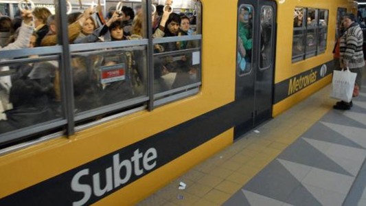 Paro: así sacó la Policía a los trabajadores del subte de las vías