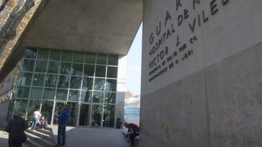 Golpeó a su pareja y a su beba de 4 meses, que fueron internadas