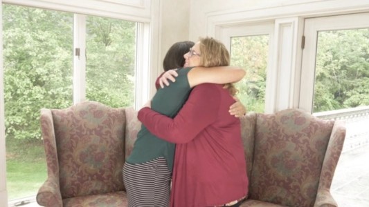 Aborto fallido: más de 40 años después, se reencontró con su madre biológica