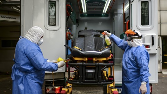 Coronavirus: confirmaron 54 muertes y 3725 contagios en las últimas 24 horas