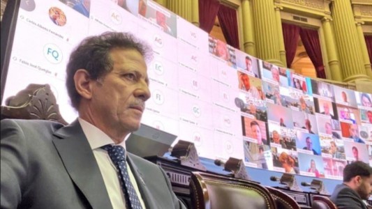 Dio positivo por coronavirus un diputado que estuvo en una sesión presencial