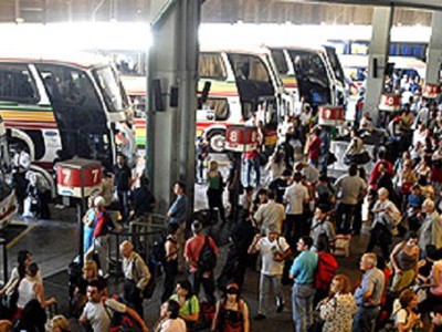Autorizan un aumento del 26,35 por ciento en pasajes de micros de larga distancia