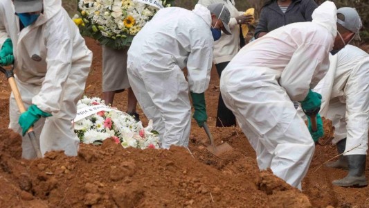 Brasil superó las 60.000 muertes por coronavirus y la curva de contagios sigue aumentando