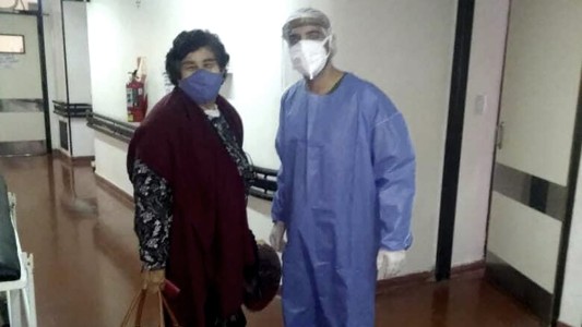 "Me colocaron plasma y, al rato, tenía ganas de vivir": la historia de una paciente recuperada