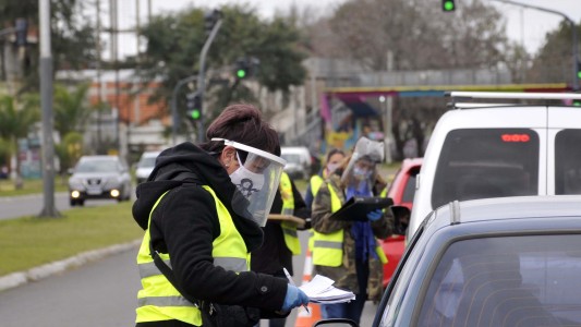 Aumentan viajes clandestinos y permisos falsos mientras crecen los contagios