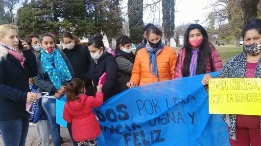 Una nena de 11 años fue violada y está embarazada: detuvieron a su tío y a su abuela