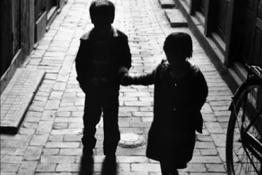 Prostituía a sus hijos menores de edad a cambio de vino: lo condenaron a 5 años de prisión