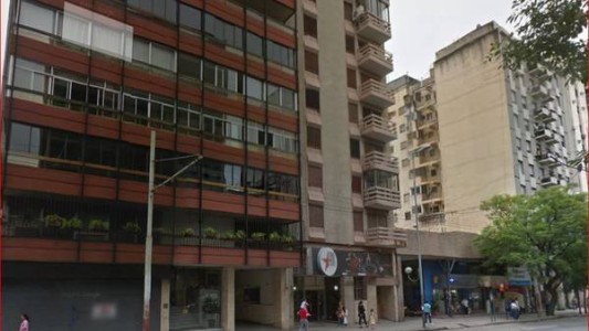 Murió una psiquiatra que fue arrojada desde un tercer piso