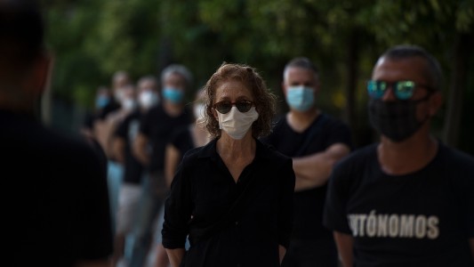 España: aíslan a 70.000 personas por rebrote de coronavirus en una región de Galicia