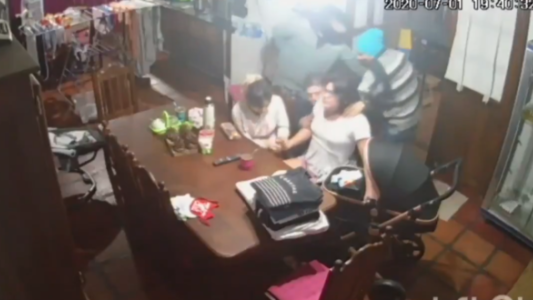 Brutal asalto comando a una familia en Moreno