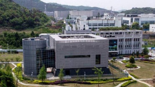 Tras nuevas acusaciones de provocar la pandemia, el laboratorio de Wuhan se defiende