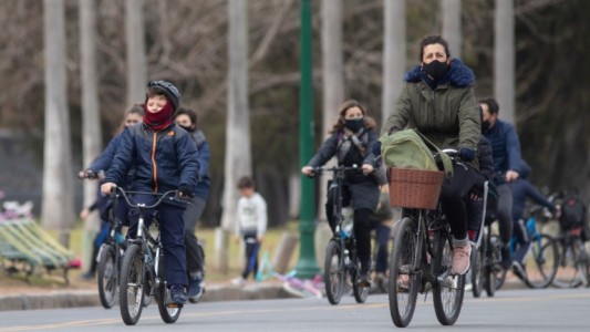 Quirós adelantó cómo seguirá la cuarentena: locales de cercanía, actividad física y sin reuniones sociales