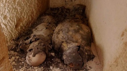 Dos momias cubiertas de oro, nueva pista sobre la tumba de Cleopatra