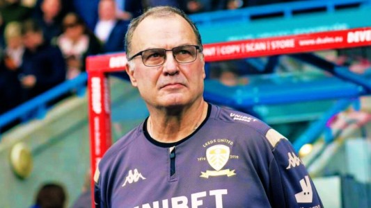 Leeds de Bielsa ganó y quedó a un paso del ascenso a la Premier League