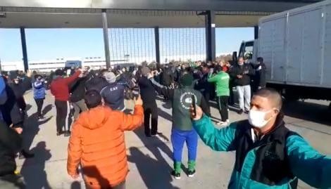 Camioneros levantó la restricción de los centros de distribución de Mercado Libre