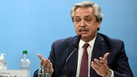 Fernández, a 26 años del atentado a la AMIA: "Tenemos una deuda que debemos saldar"