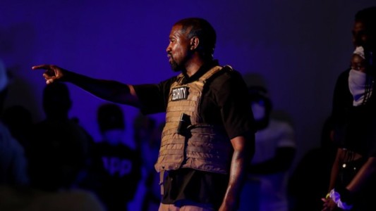 Con chaleco antibalas y un discurso contra el aborto, Kanye West lanzó su candidatura presidencial