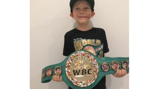 Campeón Mundial a los 6 años: reconocimiento tras salvar a su hermana del ataque de un perro