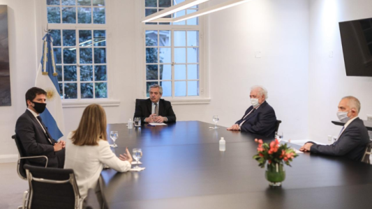 Coronavirus: Alberto se reunió con el laboratorio que desarrolla la vacuna de Oxford