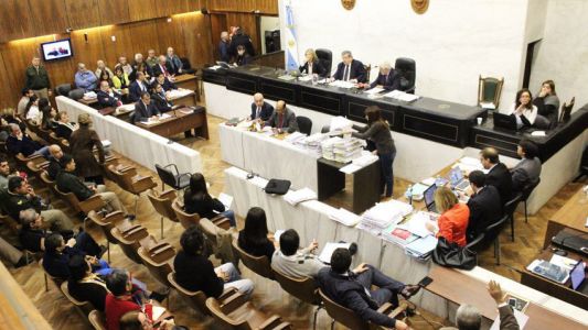 Mueren el mismo día ex juez federal y ex jefe militar que eran juzgados por delitos de lesa humanidad en Santiago del Estero