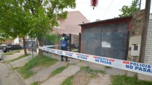 La asaltaron motochorros, se descompensó por el susto y murió