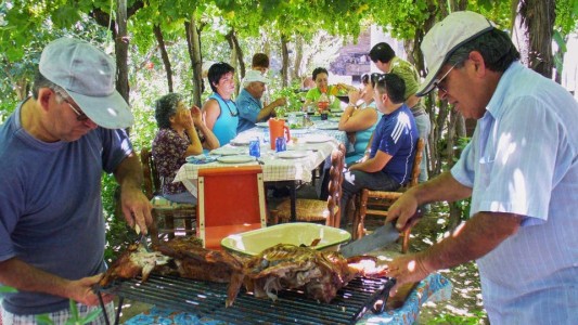 No sólo se prohíben reuniones familiares: mirá lo que dice el DNU