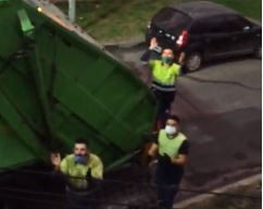 Video: recolectores le regalaron un camión a un nene que cumplió 4 años