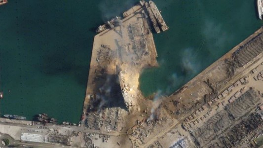 Imágenes satelitales muestran el impresionante cráter de 124 metros que creó la explosión en Beirut