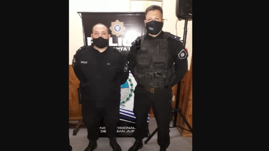 Santa Fe: dos policías rescataron a una beba de 1 años que cayó en un pozo de agua