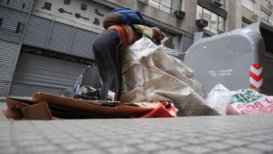 Poli en San Cayetano dijo que los niveles de indigencia "avergüenzan" y "humillan"