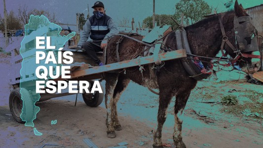 El país que espera: Carros vacíos en el barrio San José