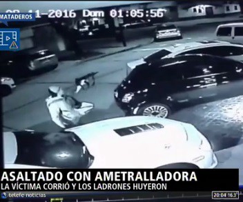 Asalto a punta de ametralladora