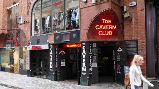 El bar que vio nacer a los Beatles podría cerrar por la pandemia