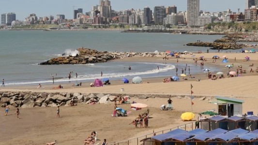 Ministerio de Turismo confirma la temporada de verano en todo el país con "9 protocolos homogéneos"