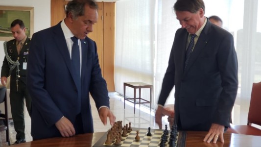 Bolsonaro recibió a Scioli y dijo que espera "lo mejor" para Argentina