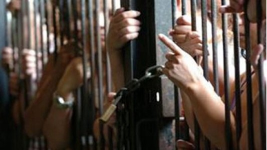 Obligan al Servicio Penitenciario a tomar medidas para evitar requisa humillante a las presas de Ezeiza