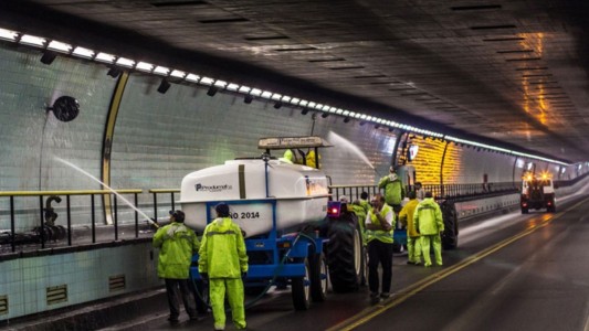 Cortaron el tránsito en el túnel subfluvial Santa Fe-Paraná por el humo de los incendios