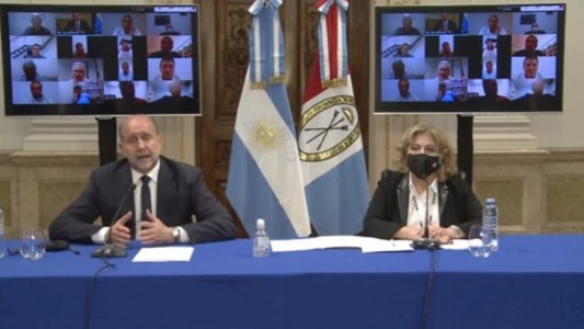 Perotti suspende todas las actividades en el Gran Rosario por aumento de casos