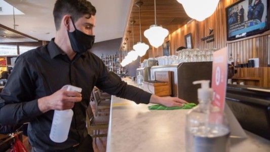 Mendoza restringe bares, restaurantes, clubes y templos hasta el 22 de septiembre