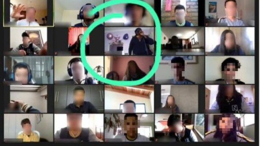 Ecuador: estaban en clase de zoom y la sorprendieron ladrones en su casa