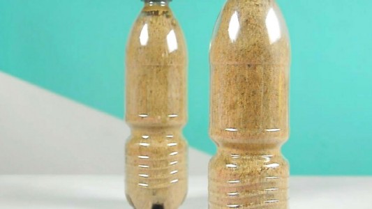 Multan a un extranjero por llevarse arena de una playa